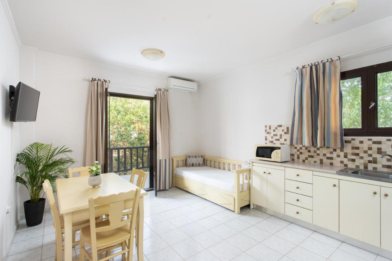 Monemvasia Green Apartments Eksteriør billede