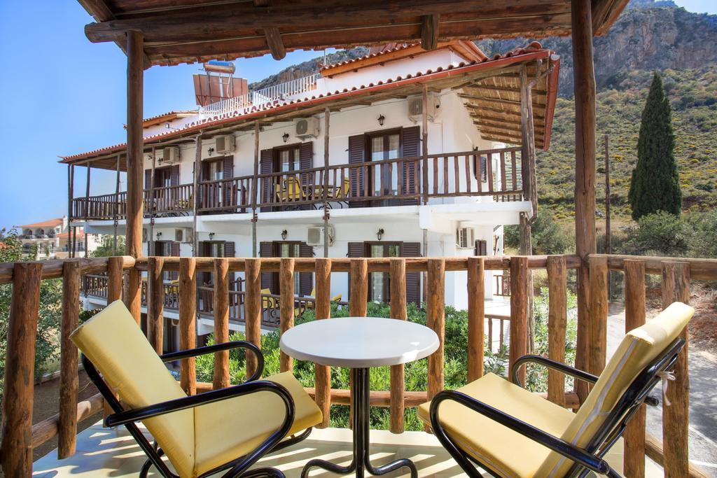 Monemvasia Green Apartments Eksteriør billede